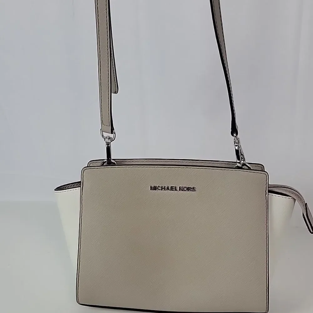Michael‎ Kors Saffiano Mediu. Leather Women's Crossbody Bag